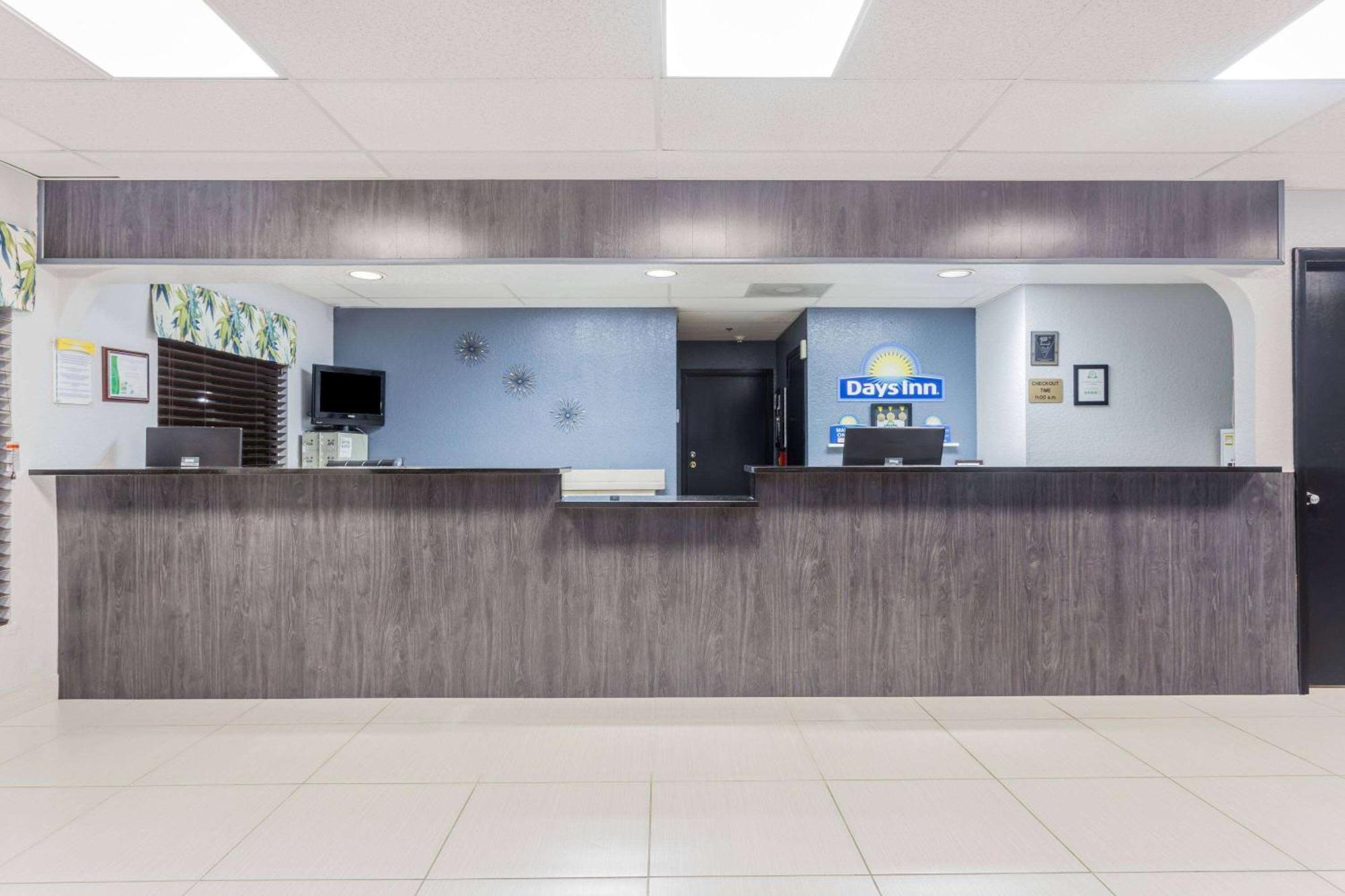 Days Inn By Wyndham Sarasota I-75 Vamo Esterno foto