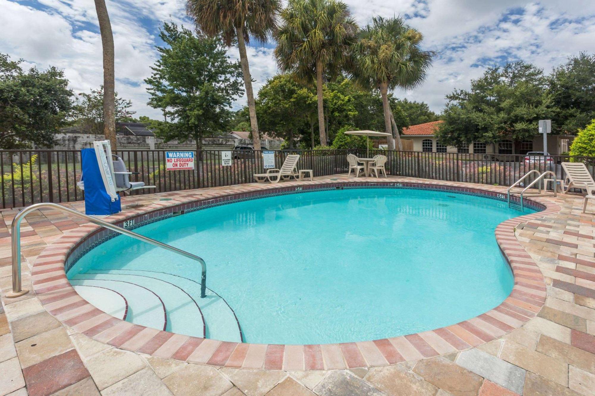 Days Inn By Wyndham Sarasota I-75 Vamo Esterno foto