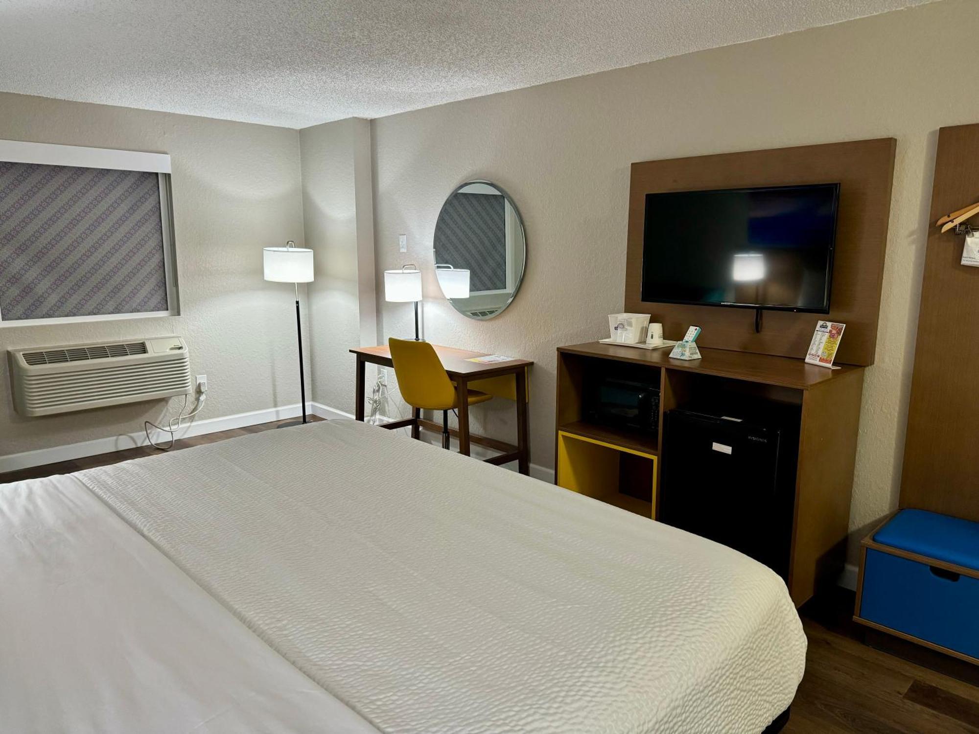 Days Inn By Wyndham Sarasota I-75 Vamo Esterno foto