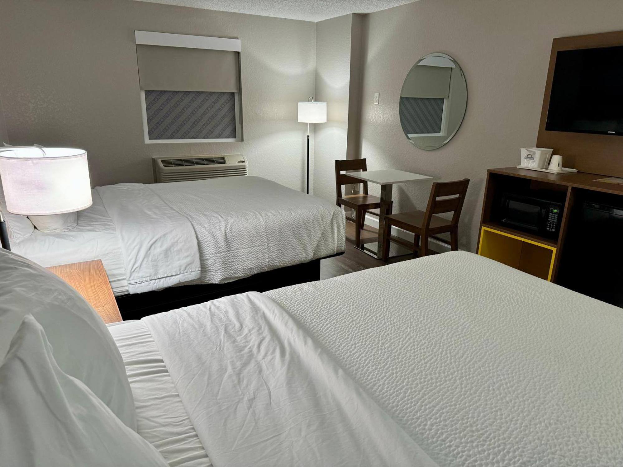 Days Inn By Wyndham Sarasota I-75 Vamo Esterno foto